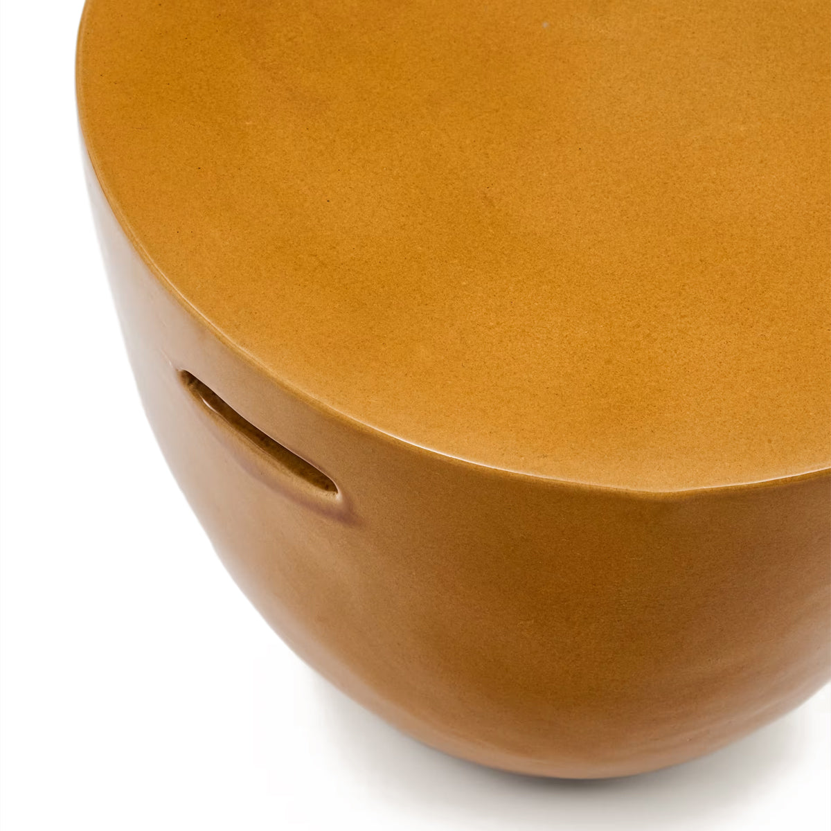 Table d'appoint d'extérieur Mesquida (moutarde émaillée, 45 cm)