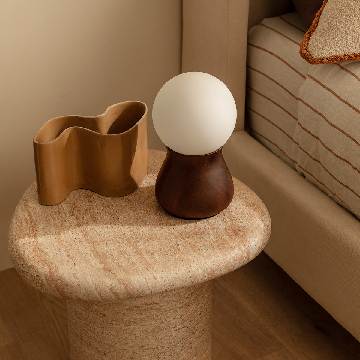 Table d'appoint Azzurra (finition travertin)