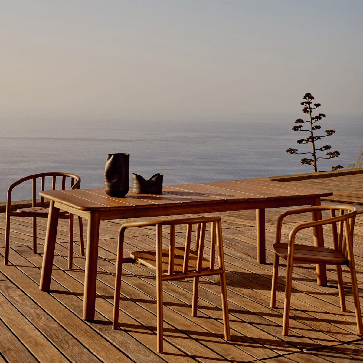 Chaise empilable Turqueta (teck)