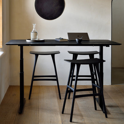 Bureau rectangulaire réglable Bok avec gestion des câbles (UE) (chêne noir, noir, 160 cm)