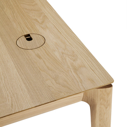 Bureau rectangulaire Bok avec gestion des câbles (chêne, 160 cm)