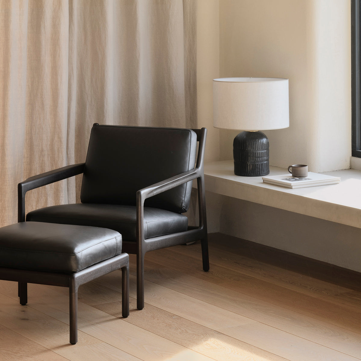 Fauteuil en cuir Jack (acajou, marron foncé, noir)