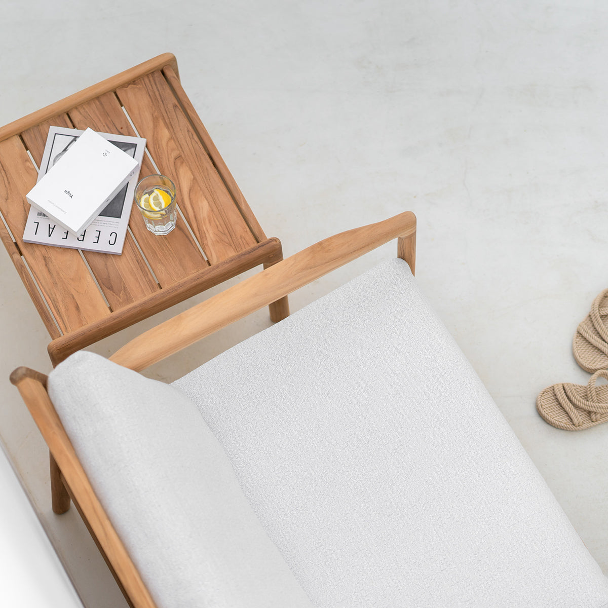 Chaise longue d'extérieur en tissu Jack (teck, blanc cassé)