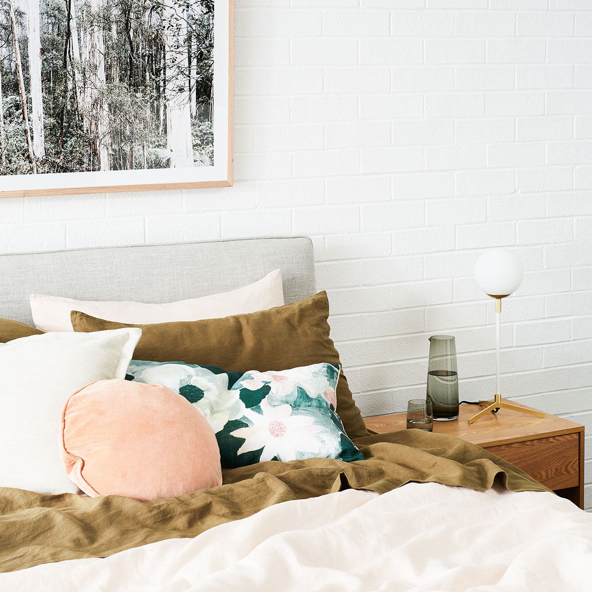 Lit Queen Size avec rangement Dane