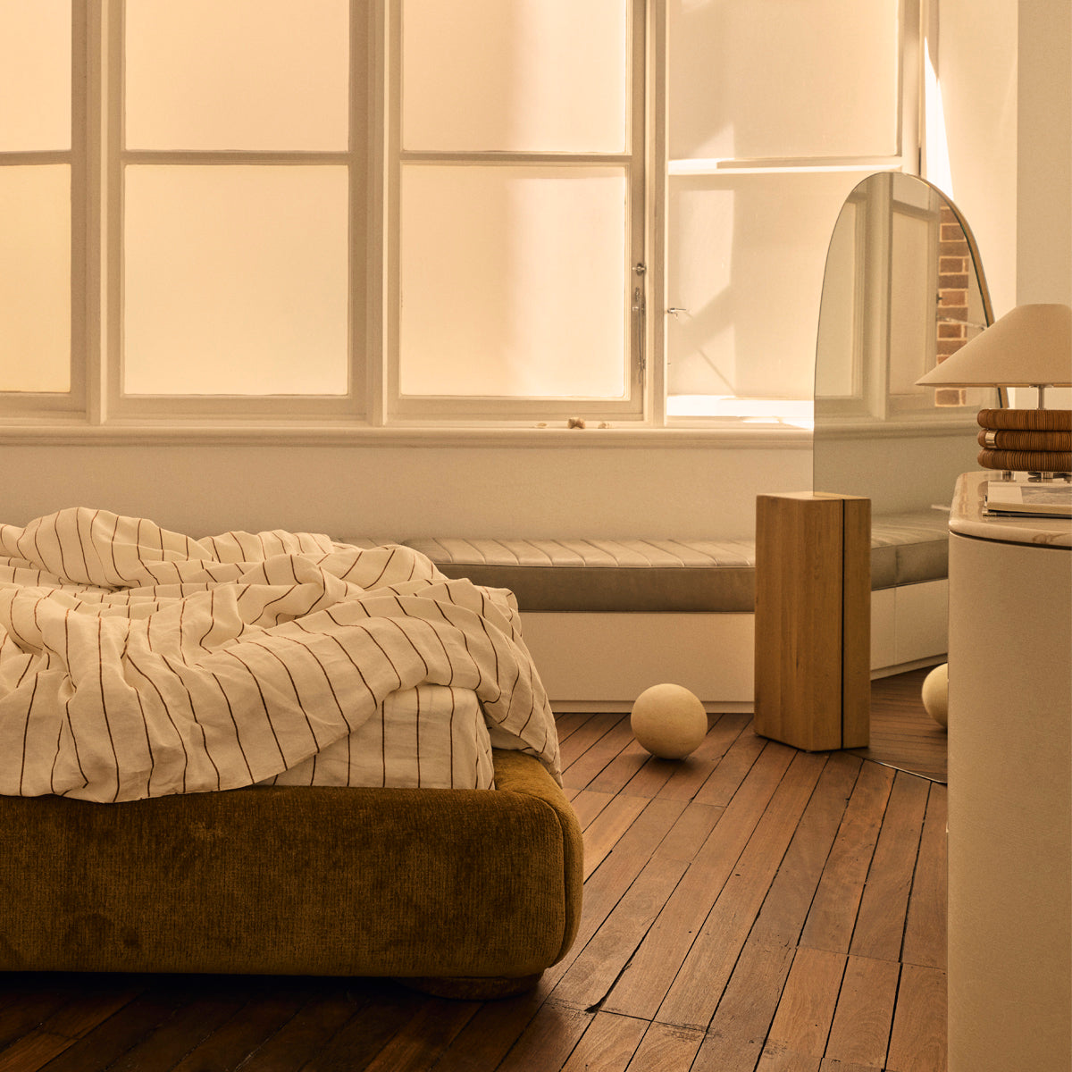 Miroir de sol en chêne