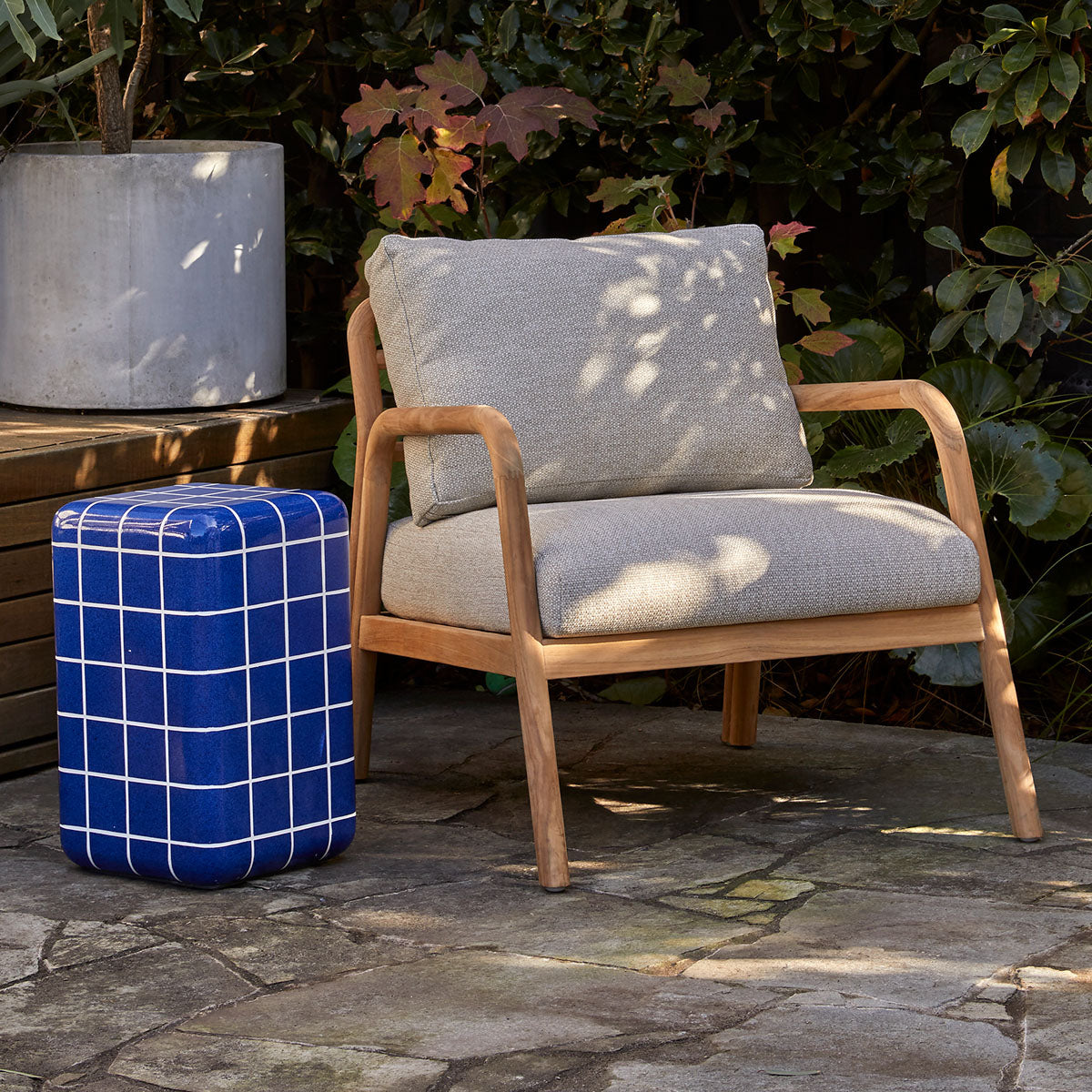 Table d'appoint en carreaux de Séville