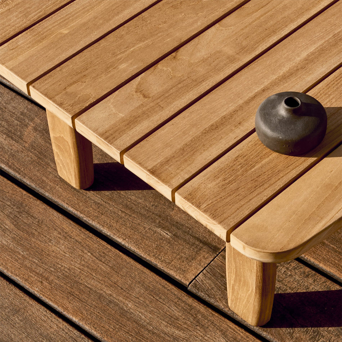 Table d'appoint Tirant (teck)