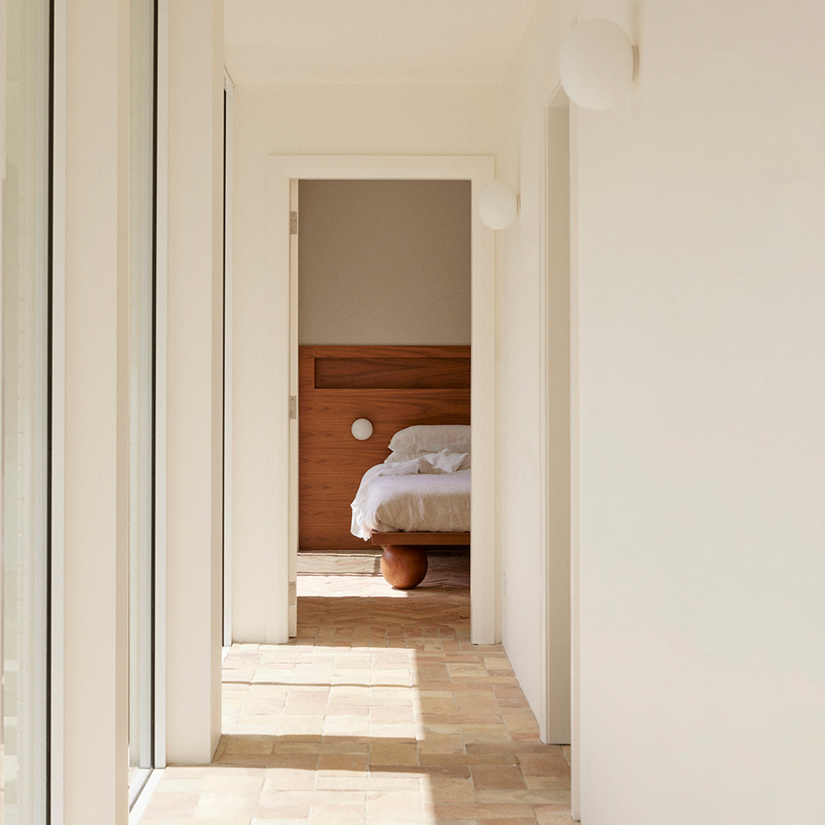 Lit King Size Yoko (noyer naturel)