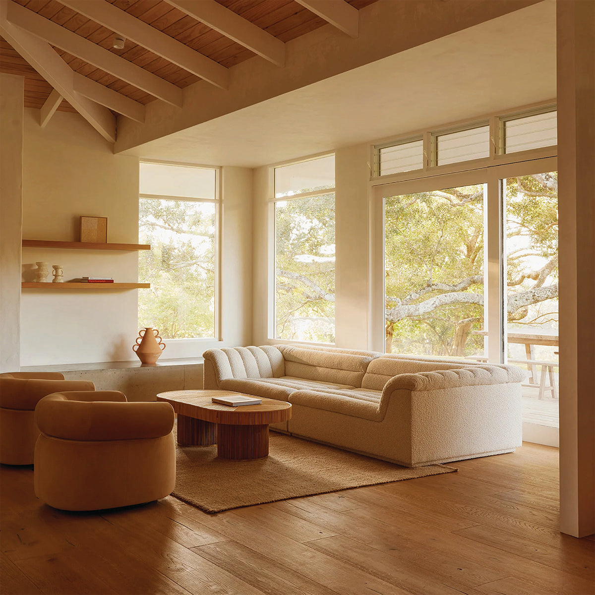 Ellison Studios Swatch - Bronte La Crème