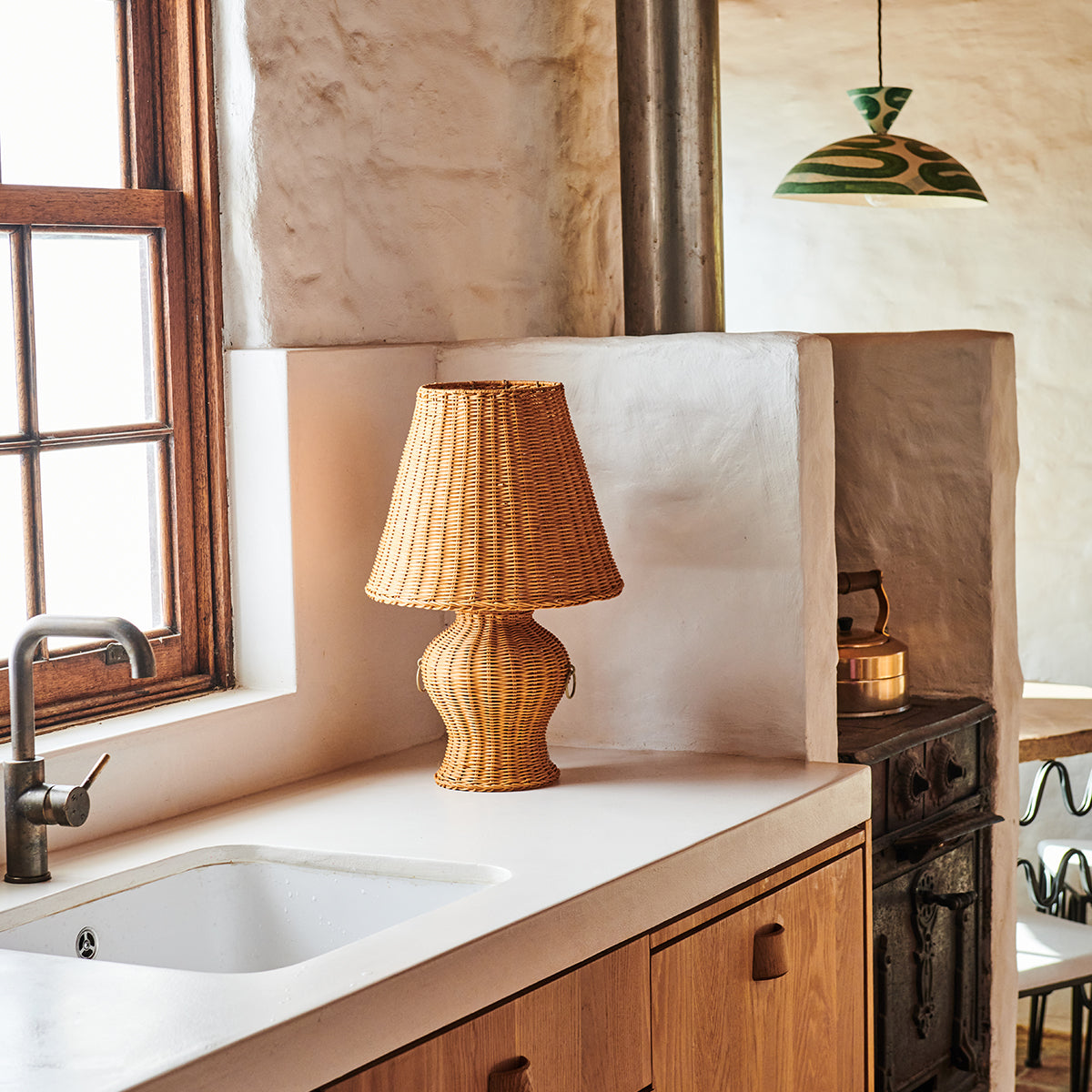 Lampe en rotin Le Parisian