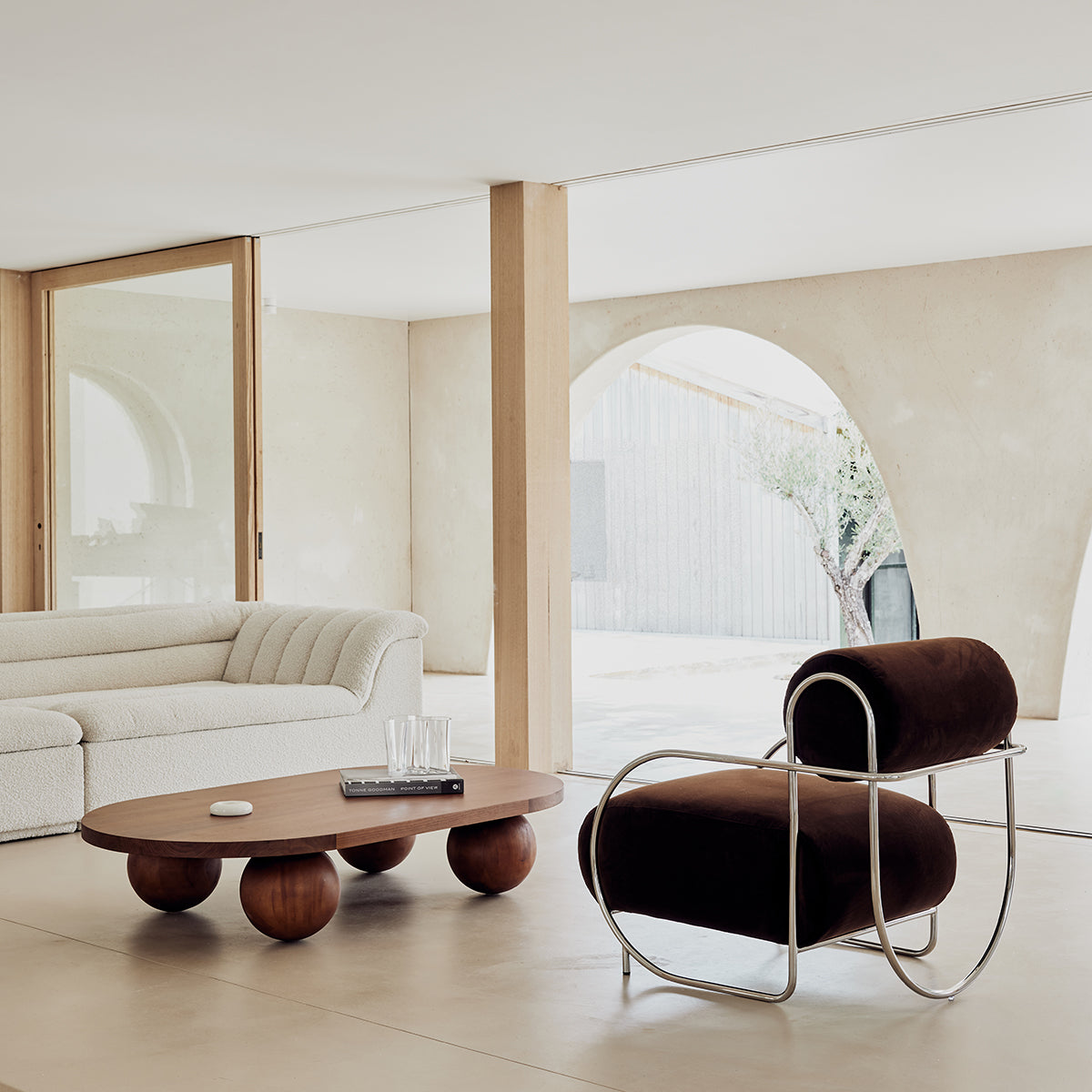 Table basse Yoko Capsule (noyer naturel)