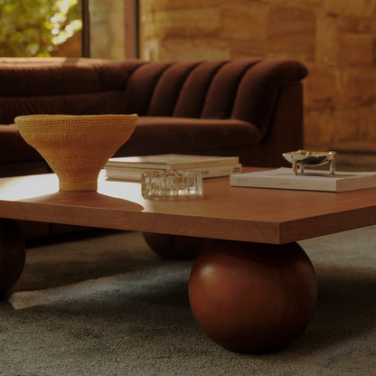 Table basse carrée Yoko (noyer naturel)